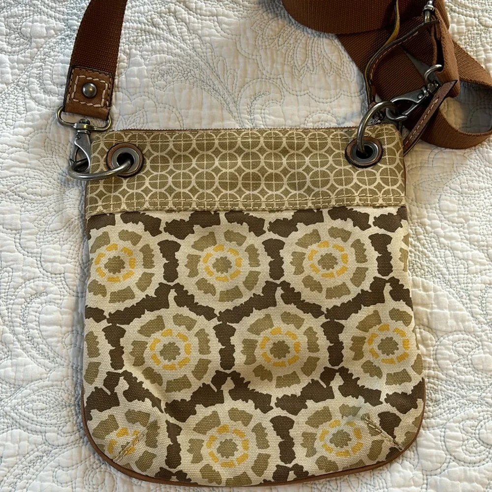 Fossil Cream Tan Brown Geometric Print Canvas Small Crossbody Purse